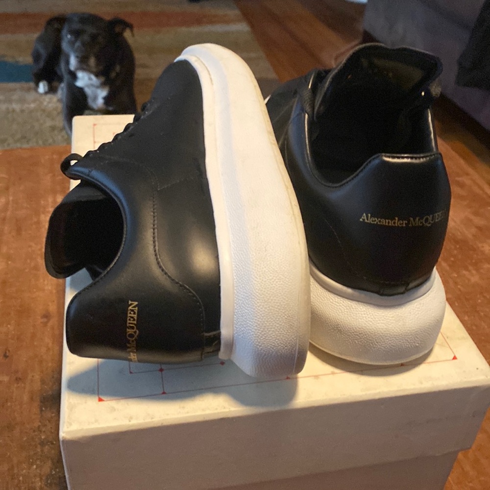 Alexander McQueens sz 11